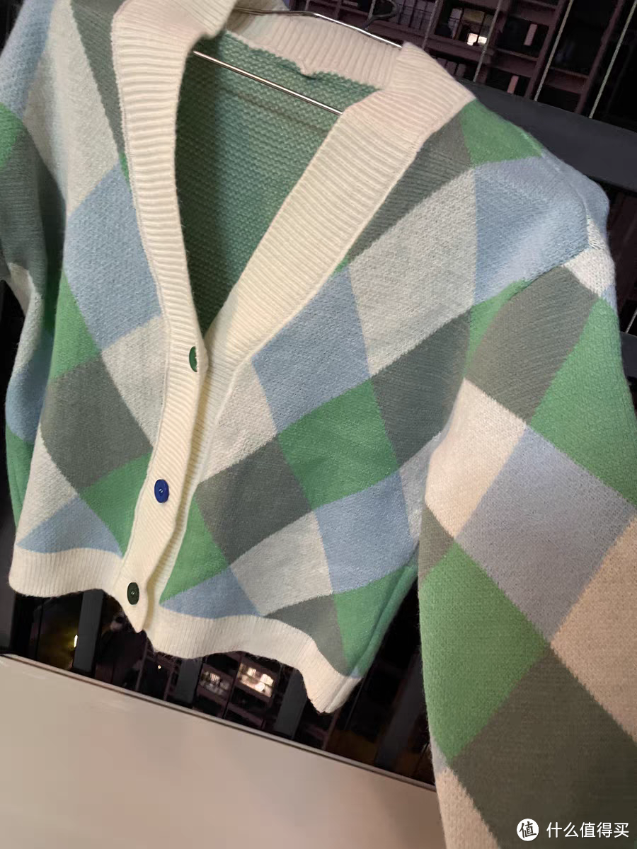 绿色格子针织开衫，春季最好看的一款单品