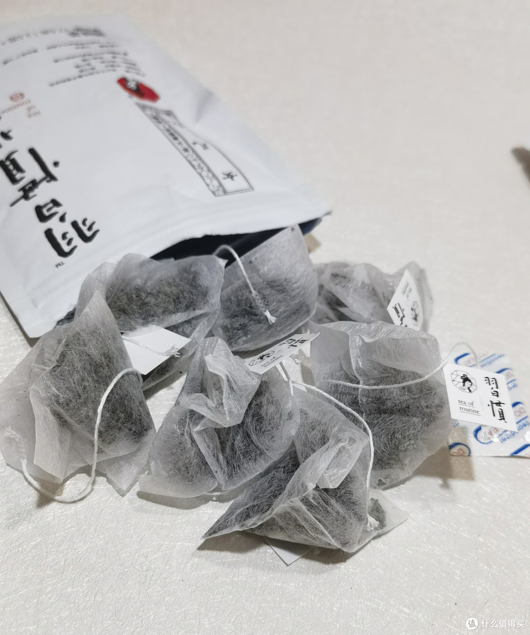 龙年茶叶礼盒,品味茶颜悦色的魅力!