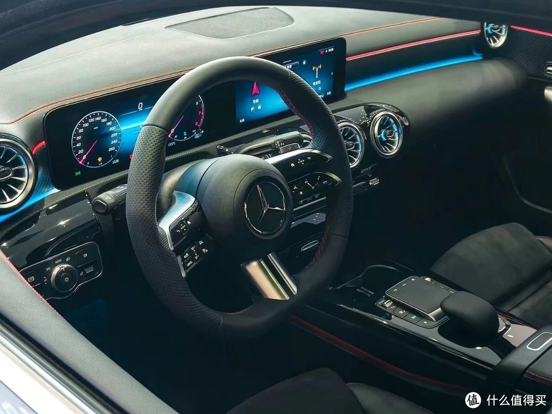 奔驰a级客户全部都是女士唯有颜值才是正义