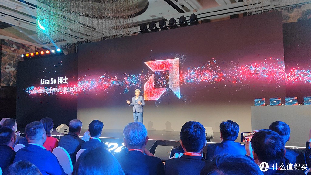 文字变视频，创新靠AI！AMD AI PC峰会，让一切都“活”“火”起来！
