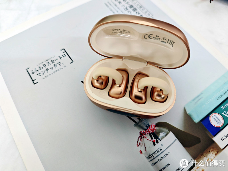 外设品牌造耳机,音质竟这么好,双飞燕Biosong生物丽声蓝牙耳机