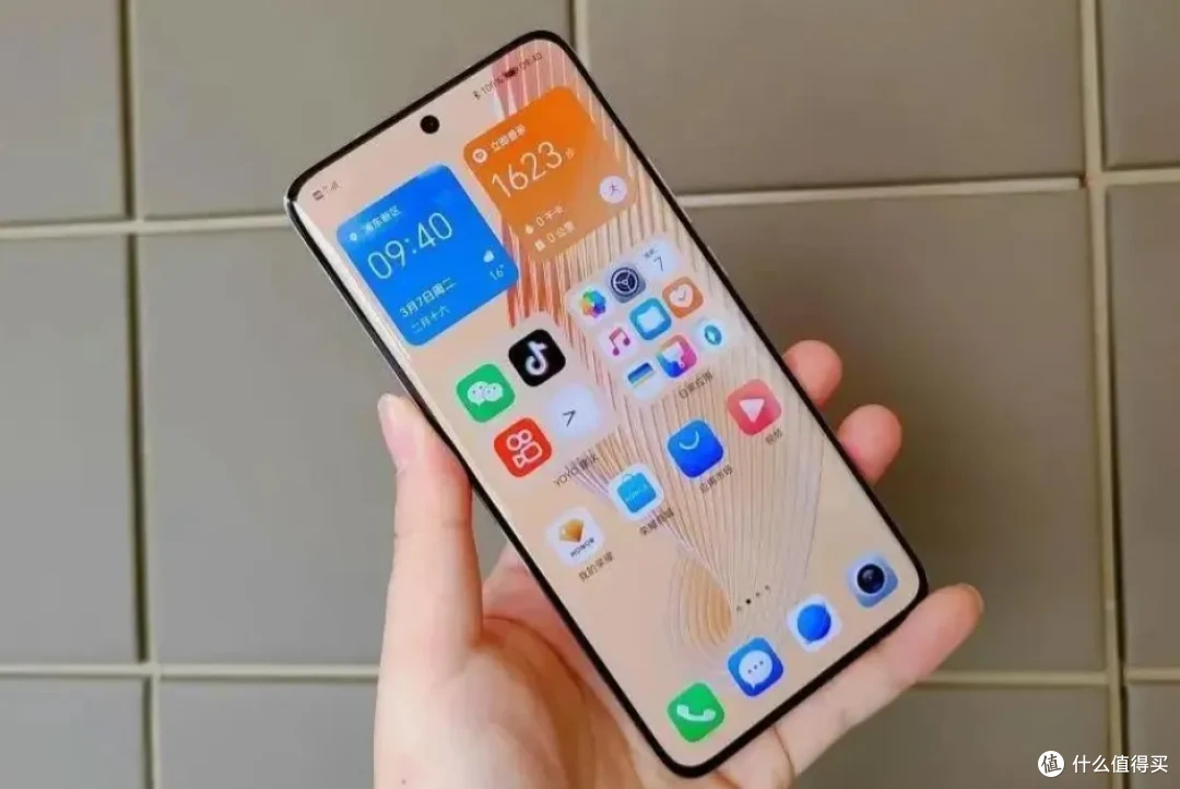 15k屏5100mah电池256g骁龙8gen2旗舰降至3339元可以闭眼入