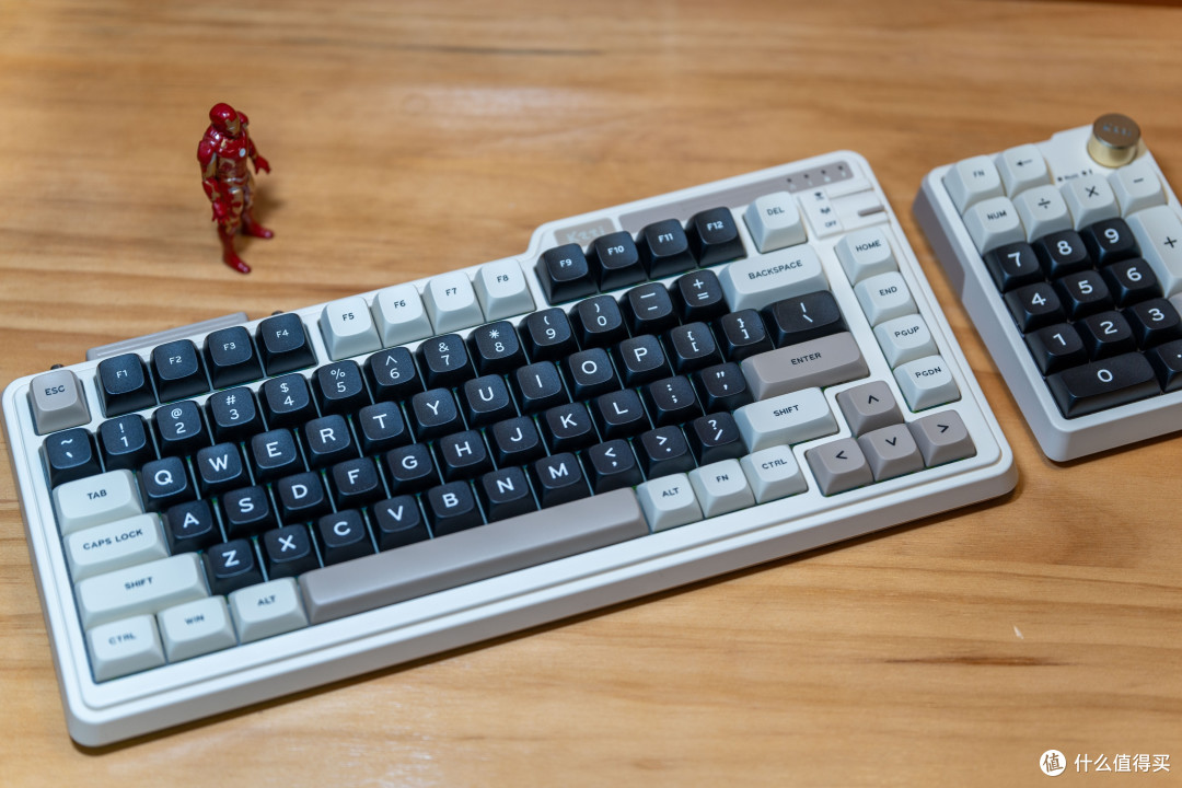 桌搭不能停,新入手珂芝K75Lite+K20,这桌面不就完美啦?