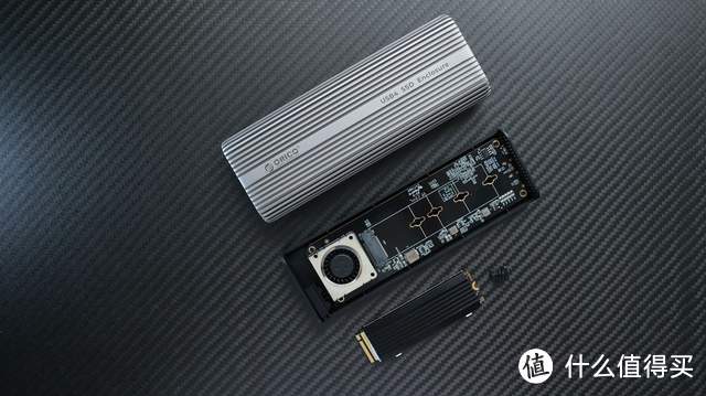 40Gbps传输+高效散热，奥睿科风冷大师固态硬盘盒助力高效率办公