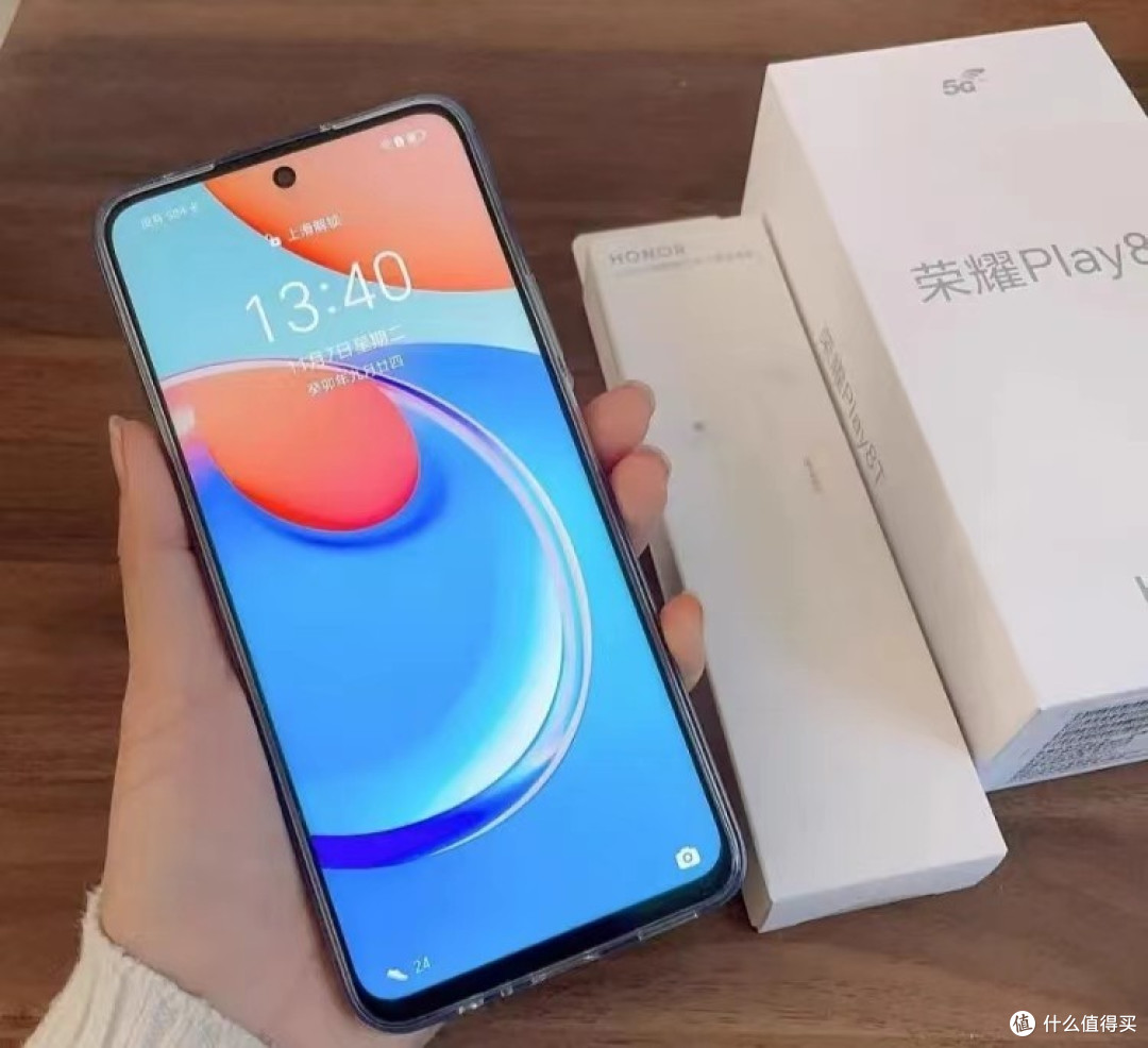 在显示效果方面,荣耀play8t同样表现出色.它配备了一块6.