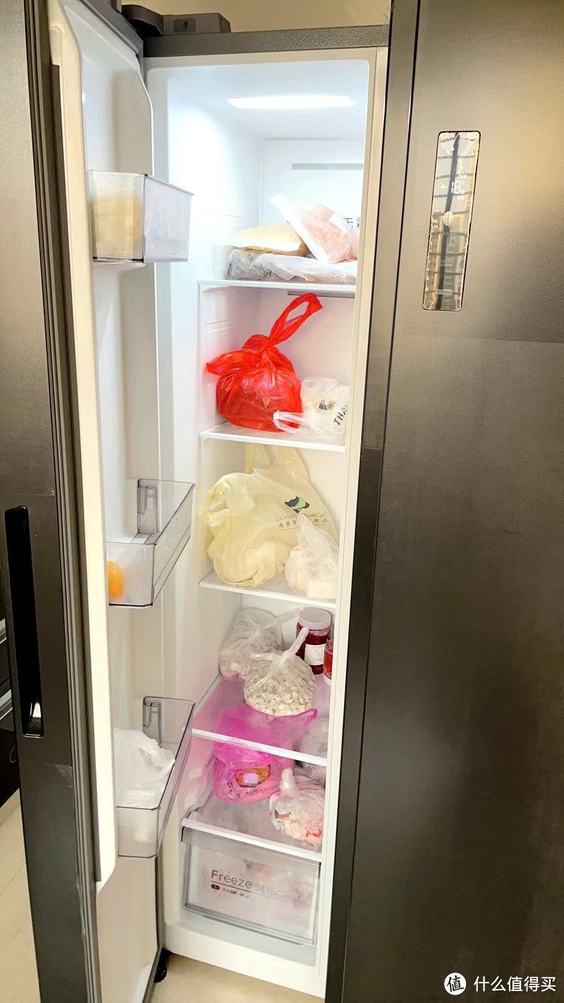 为什么县城的人，都需要两个大冰箱呢？