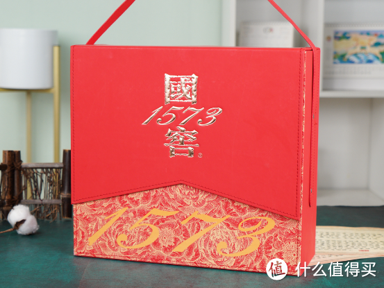 浓香美酒更具心意,商务礼赠就得选泸州老窖