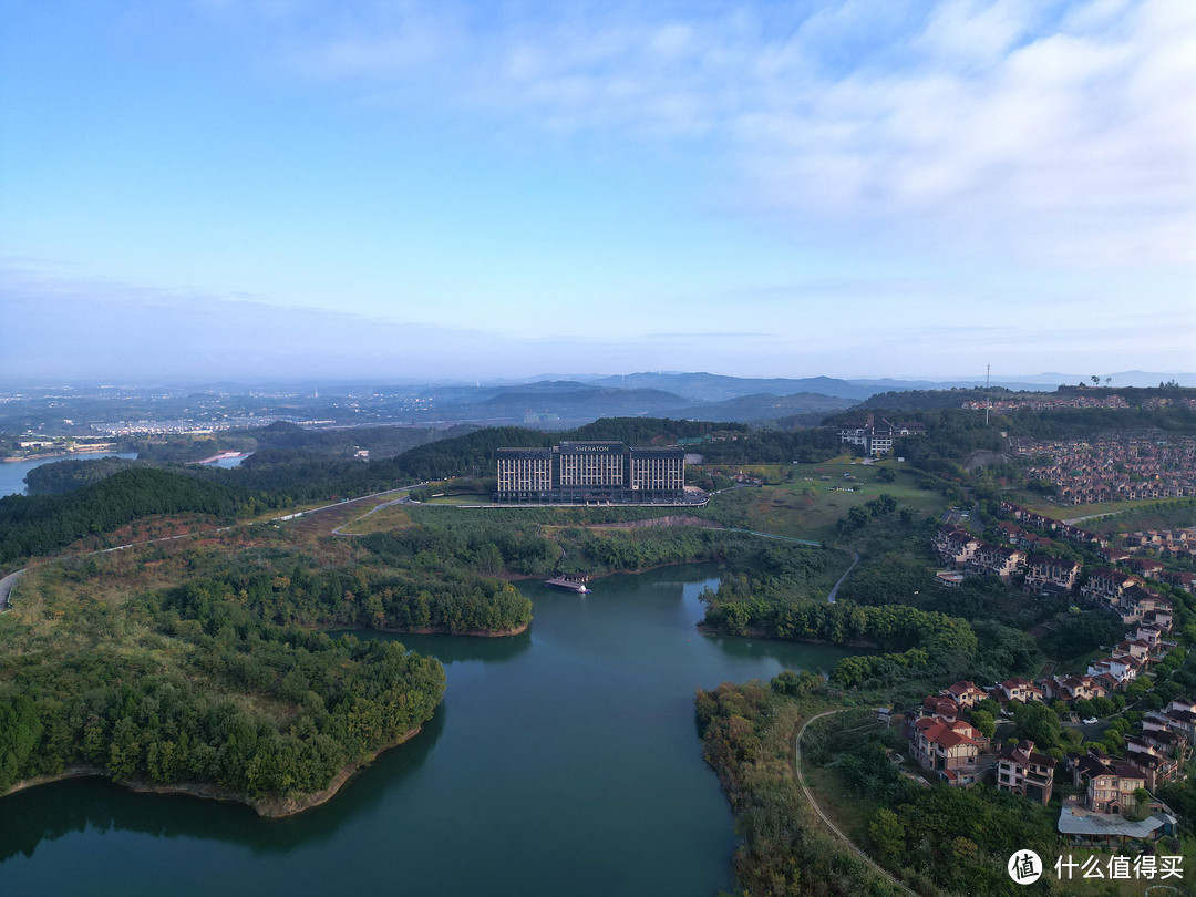 推荐!高分叠加高性价比,四舍五入等于白住的绵阳喜来登酒店 湖景套房入住体验