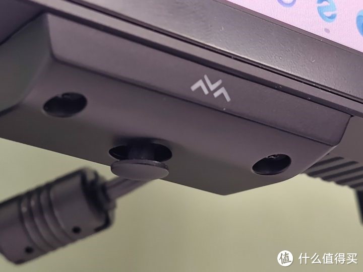 2024年MiniLED显示器推荐：雷鸟首款4K MiniLED电竞显示器——雷鸟U8显示器上手体验及测评！
