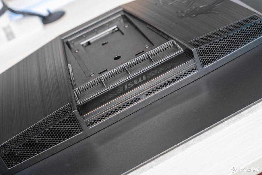 4K240Hz QD-OLED显示器的华彩新篇章——微星MPG 321URX 游戏电竞显示器开箱分享