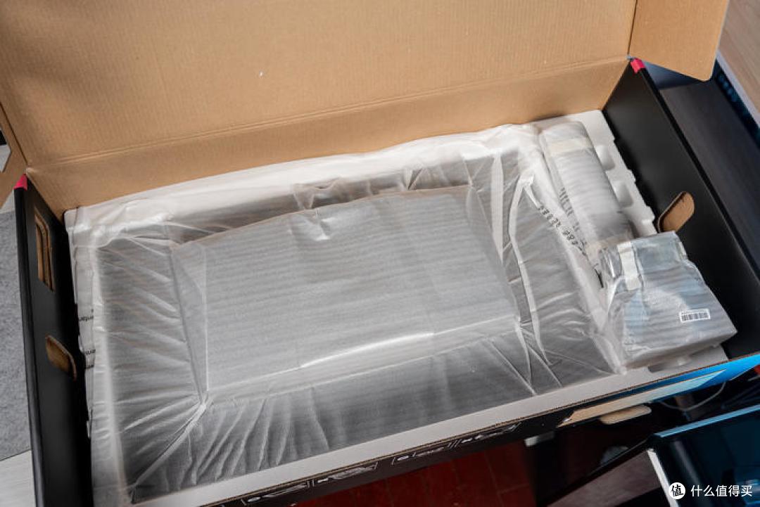 4K240Hz QD-OLED显示器的华彩新篇章——微星MPG 321URX 游戏电竞显示器开箱分享