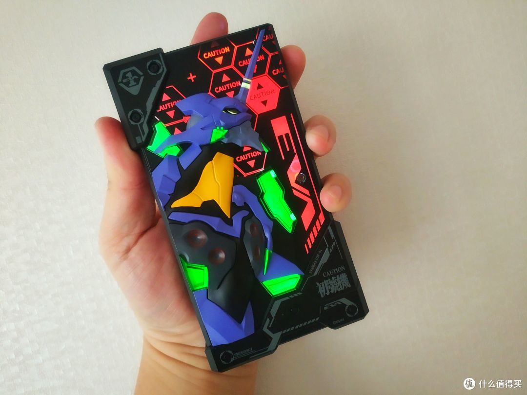 让人爱不释手的无限创燥 新世纪福音战士联名eva充电宝拼装移动电源