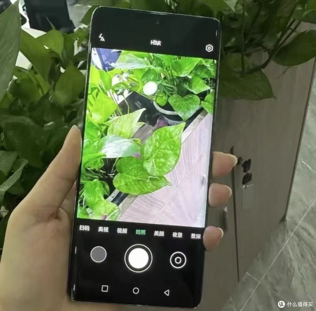 2K双曲面屏+6400万主摄+5000mAh,256GB版仅931元,千元颜值之王
