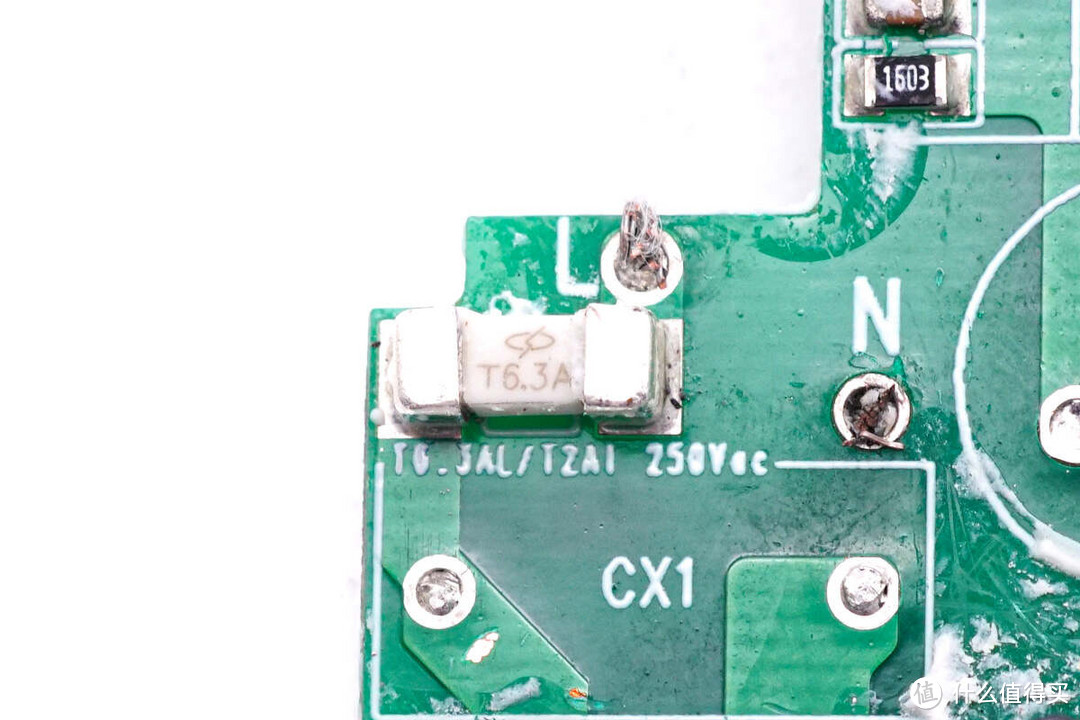 拆解报告：MOSO茂硕45W USB-C电源适配器GDA0451A-CPD
