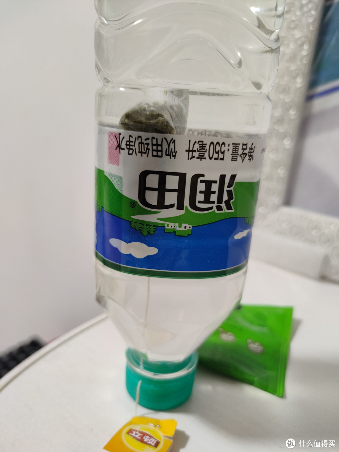 酒店里的茶包怎么泡？尝一尝冷萃的吧。