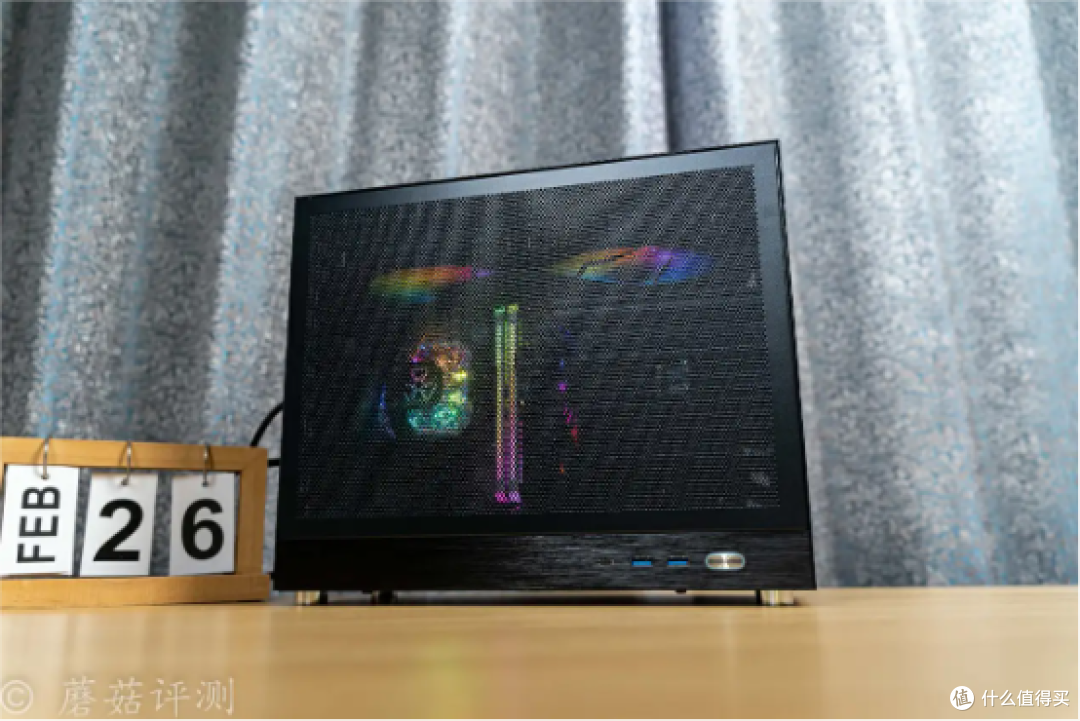 适配280一体水,可以轻松按住13700K处理器,闪鳞S500 V2黑色Mesh手提ITX机箱 评测
