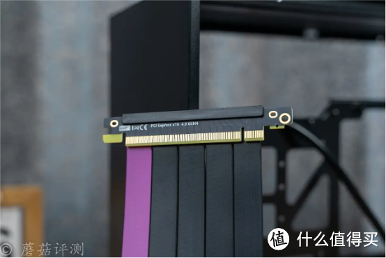 适配280一体水,可以轻松按住13700K处理器,闪鳞S500 V2黑色Mesh手提ITX机箱 评测