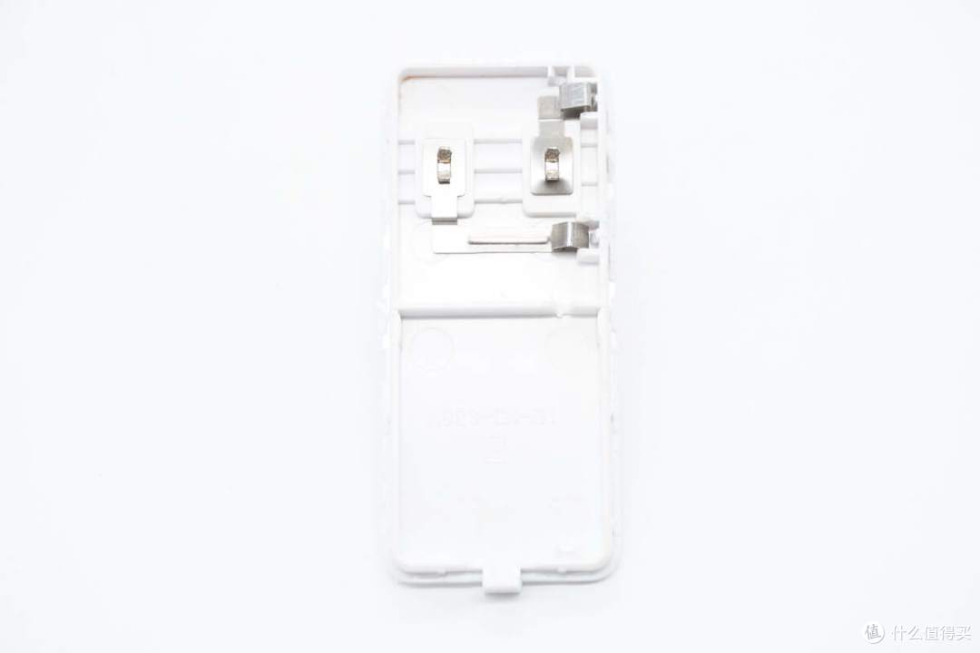 拆解报告:微信支付24W DC电源适配器A923-120200W-CN1