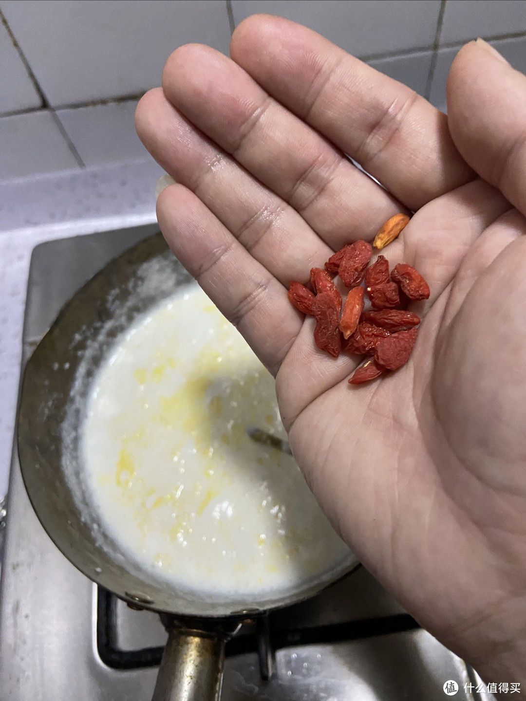有手就行,教你做最简单的小甜品:牛奶醪糟!