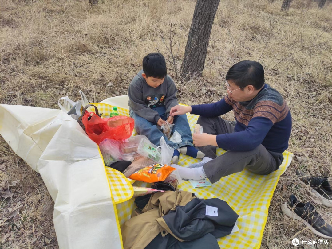 亲子春游大作战:水库边的露营野餐记!