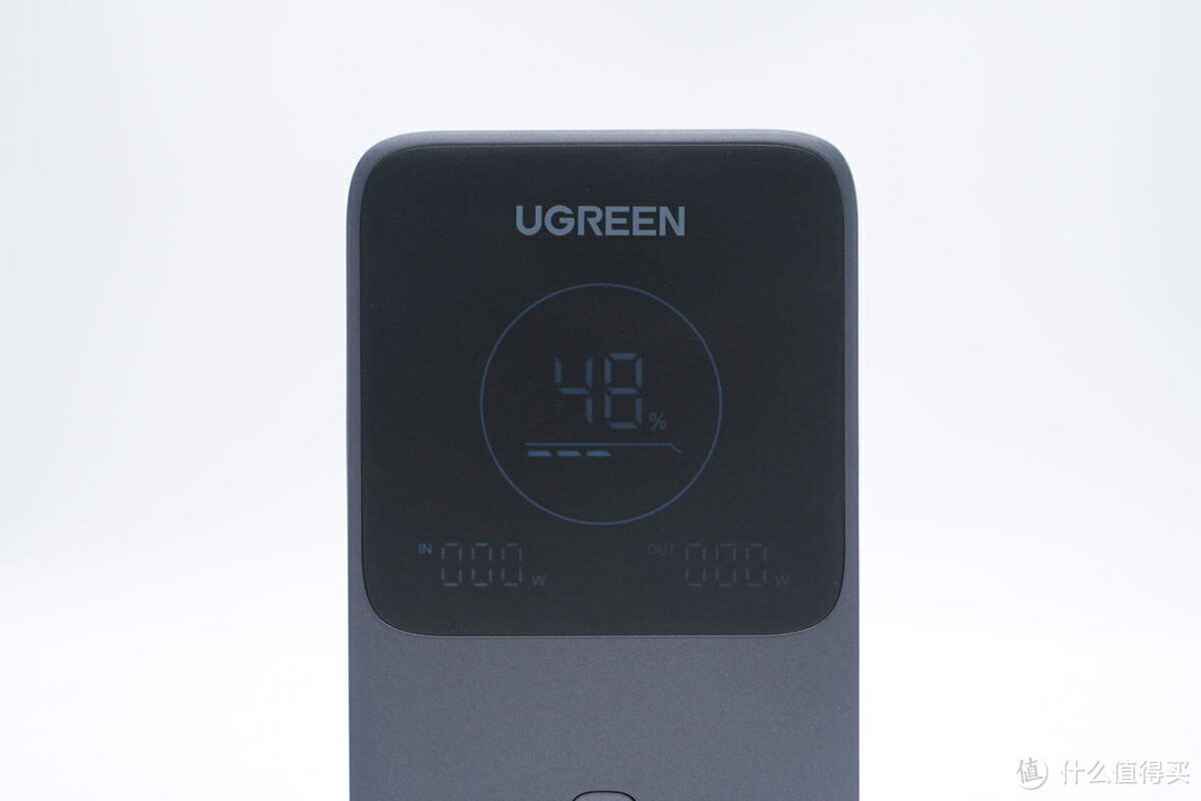 拆解报告：UGREEN绿联48000mAh 300W大功率快充移动电源PB770