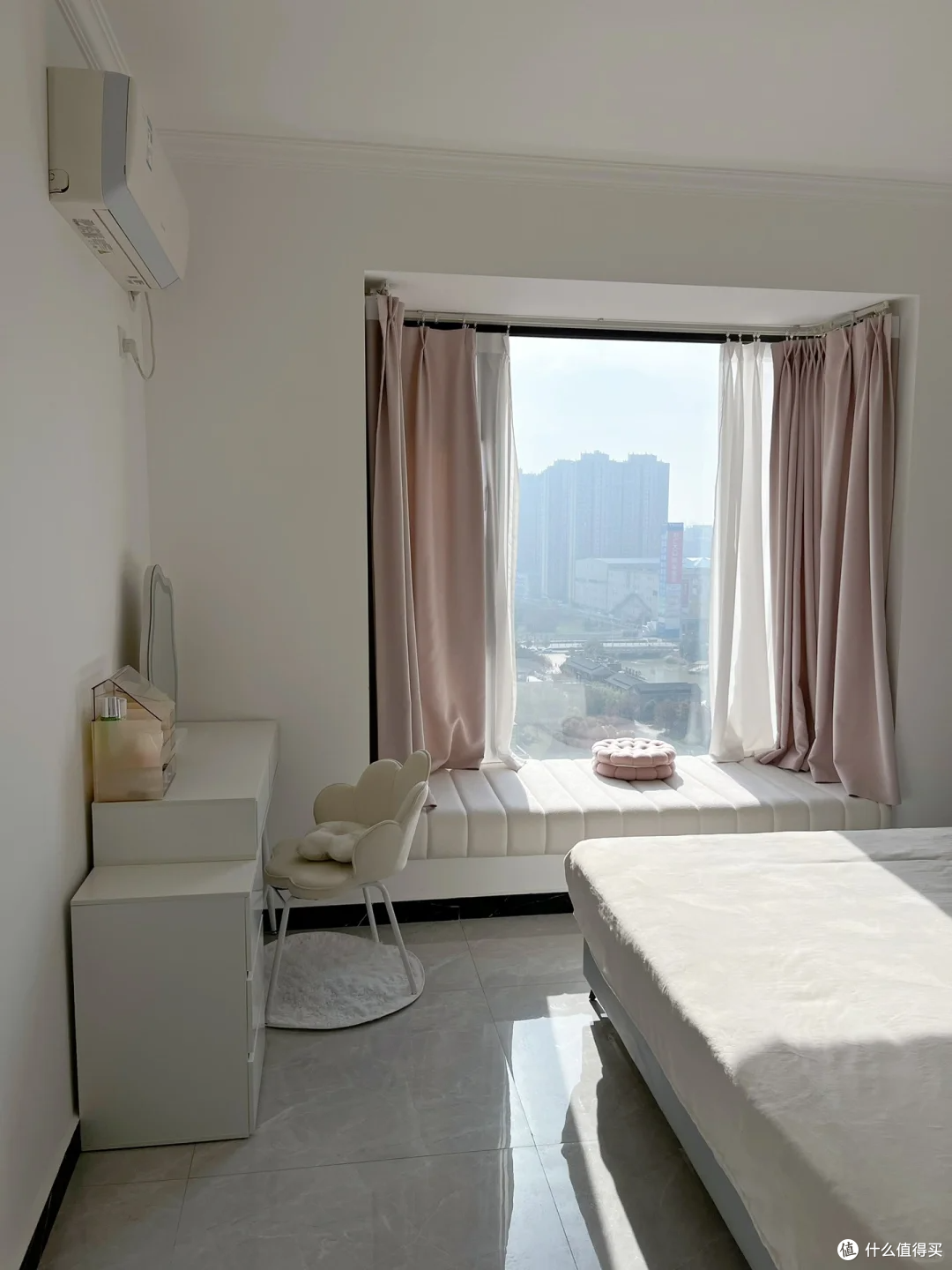 广东90后夫妻,因太会布置而走红,把93㎡装得堪称收纳教科书