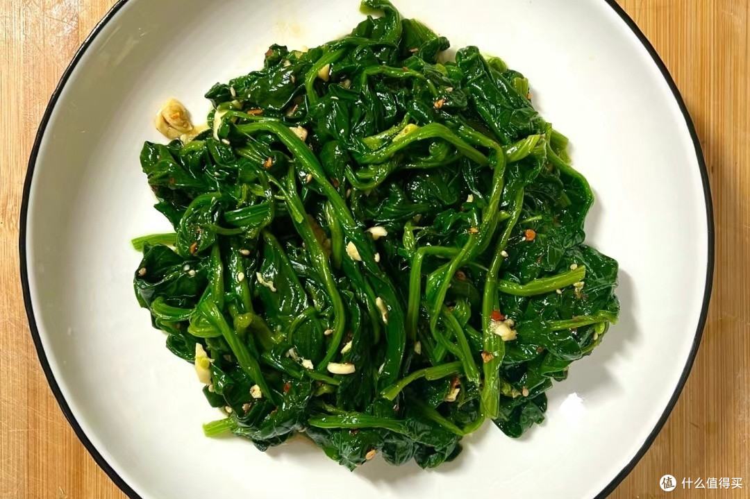 春天的菠菜盛宴!几种美味做法让你欲罢不能