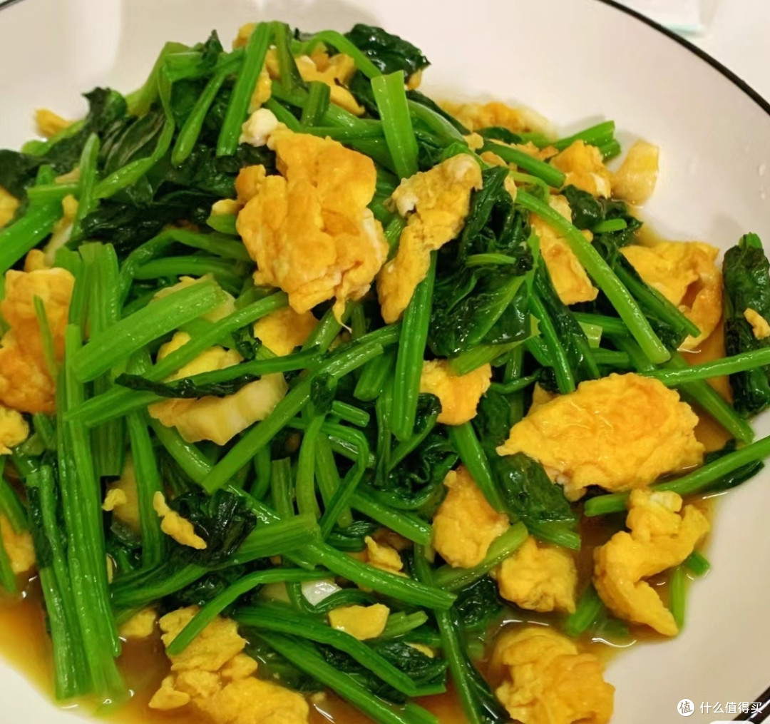 春天的菠菜盛宴!几种美味做法让你欲罢不能