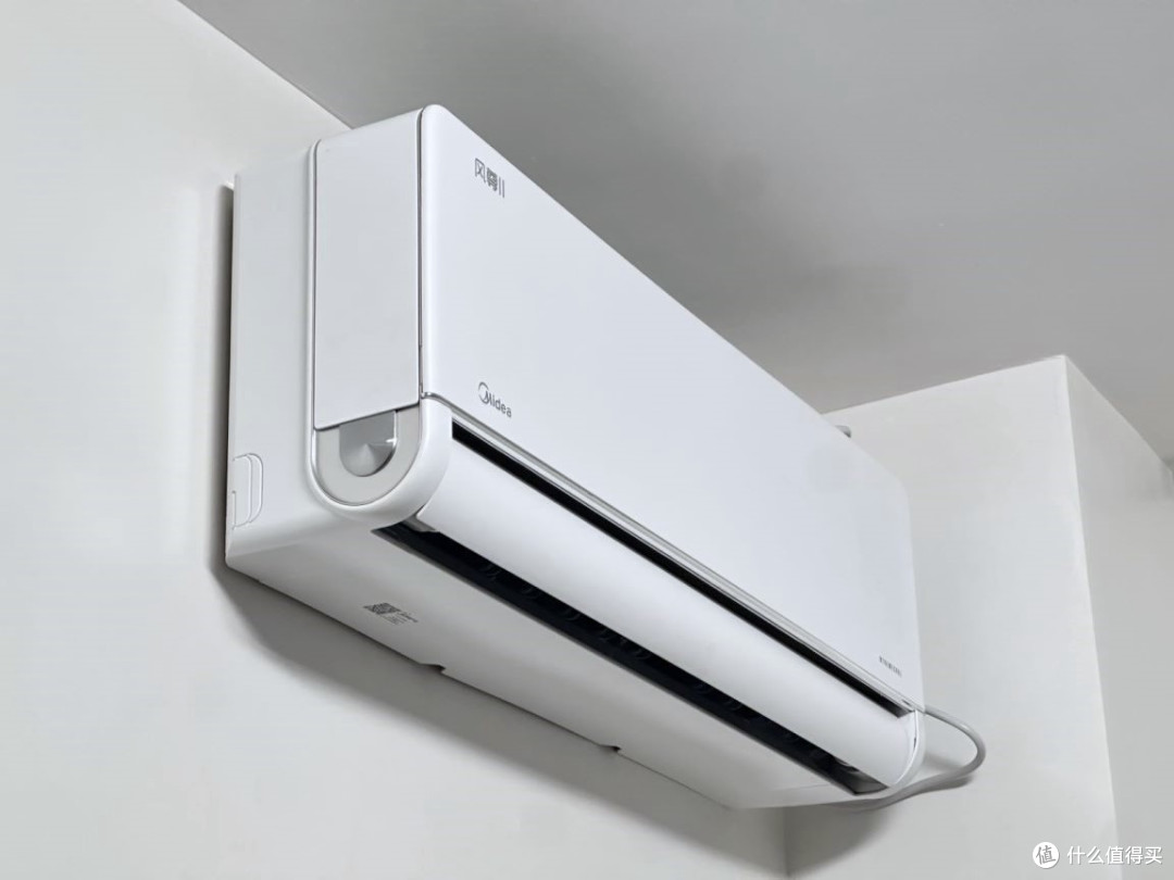 家用空调篇一全新上市的美的风尊二代挂机空调值得购买吗美的风尊180