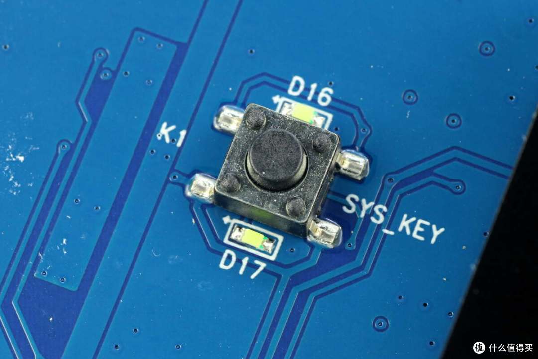 拆解报告:ETAKER移族2000W 2009Wh户外电源 墨M2000