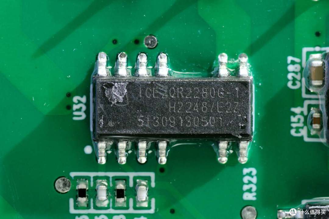 拆解报告:ETAKER移族2000W 2009Wh户外电源 墨M2000