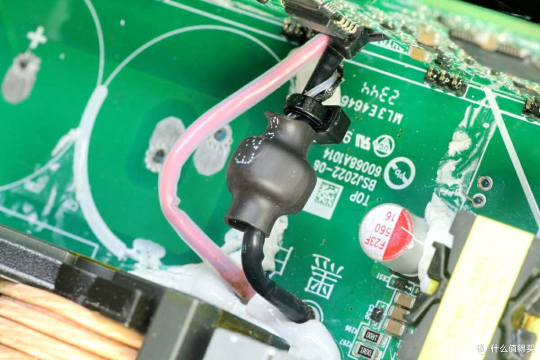 拆解报告:ETAKER移族2000W 2009Wh户外电源 墨M2000