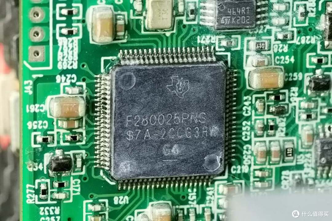 拆解报告:ETAKER移族2000W 2009Wh户外电源 墨M2000