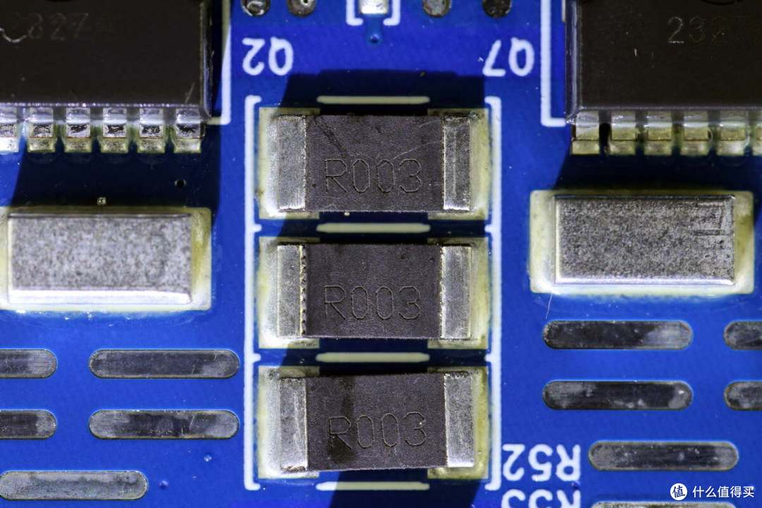 拆解报告:ETAKER移族2000W 2009Wh户外电源 墨M2000