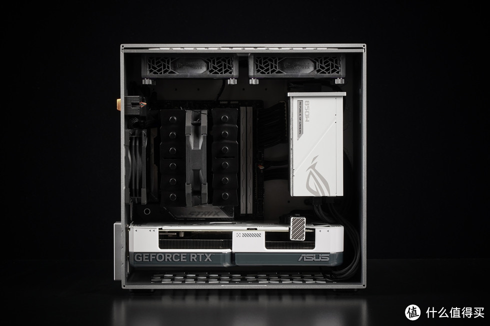 AboStudio ContainerM+ROG X670E-I+华硕 DUAL4070装机分享！