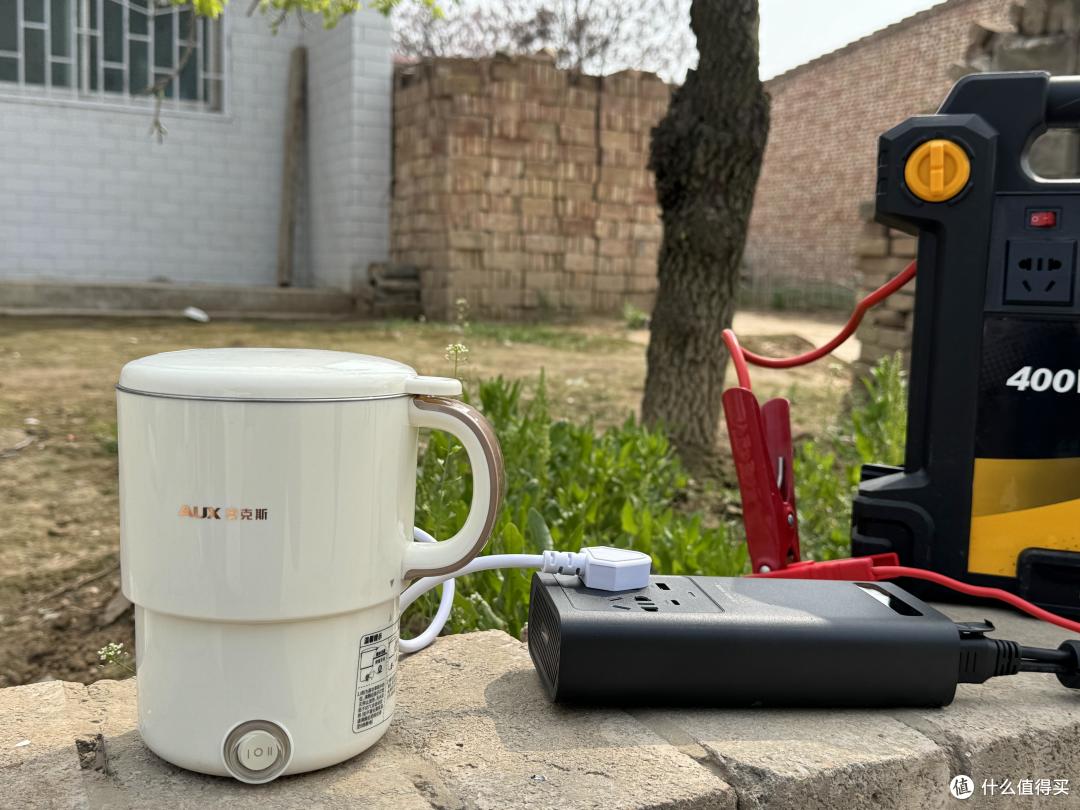 旅行爱好者的福音——倍思倍益充超级硅车载逆变器500W