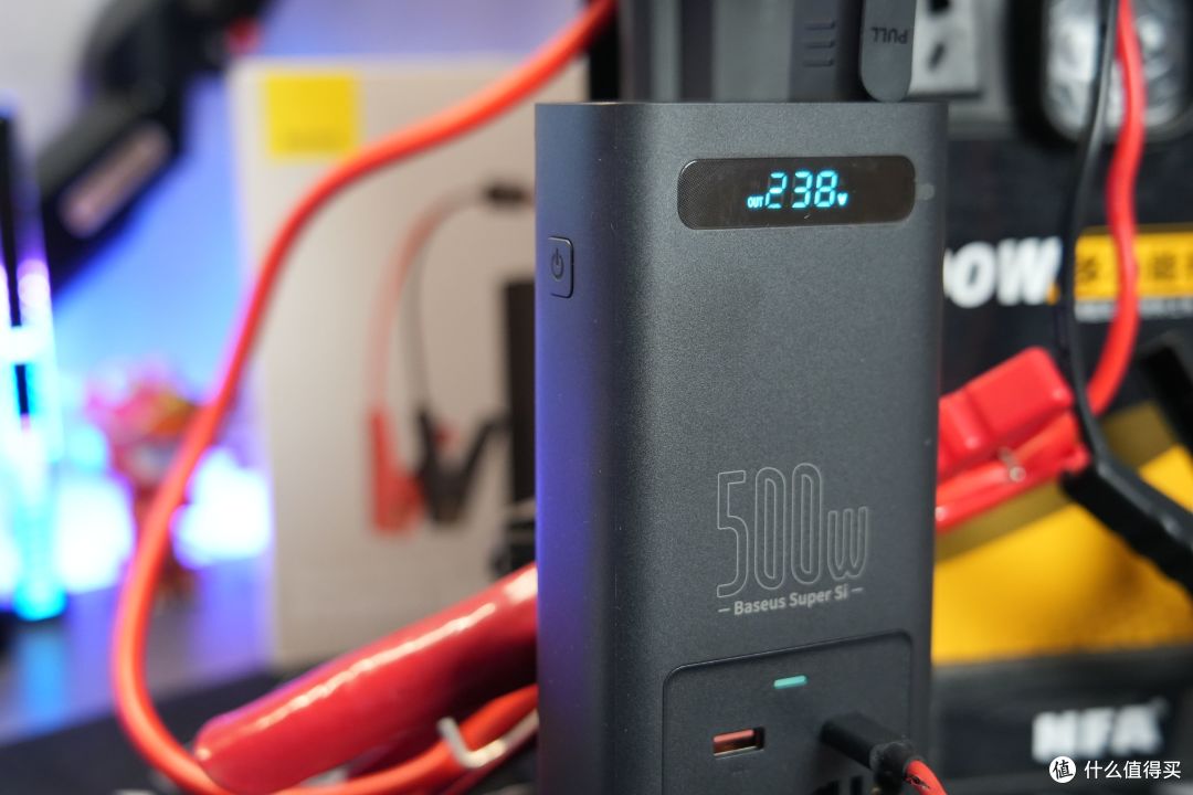旅行爱好者的福音——倍思倍益充超级硅车载逆变器500W