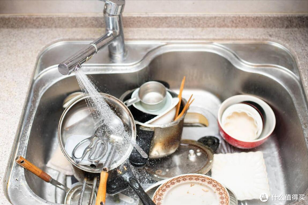 洗碗常见的4个坏习惯，避免全家受害，看看有你吗？