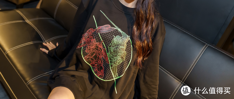 Razer | Mobile Suit Gundam Sweatshirt 运动衫