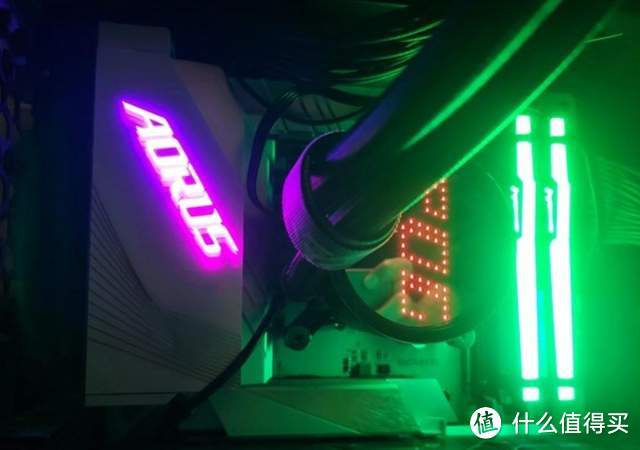 2 ssd 2tb电源:海韵 focus gx-1000系统:windows 11 pro version