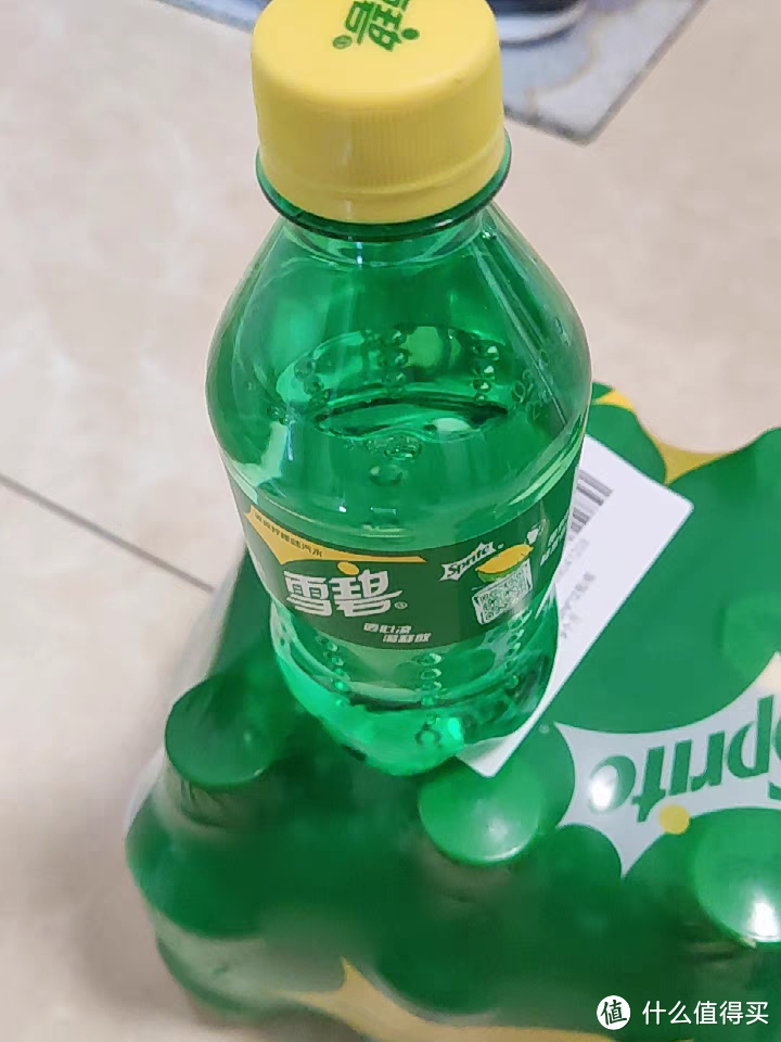 念念不忘的小绿瓶，好喝好清爽