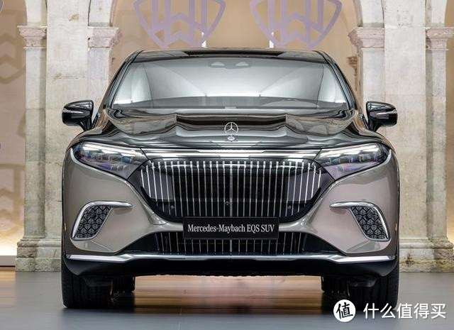 全新版迈巴赫EQS SUV车型上线，这才能真正的1000万以内最好的SUV？