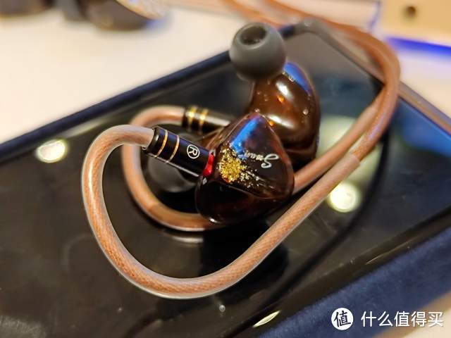 和大家一起聊聊在上海耳机展听到的HiFi器材