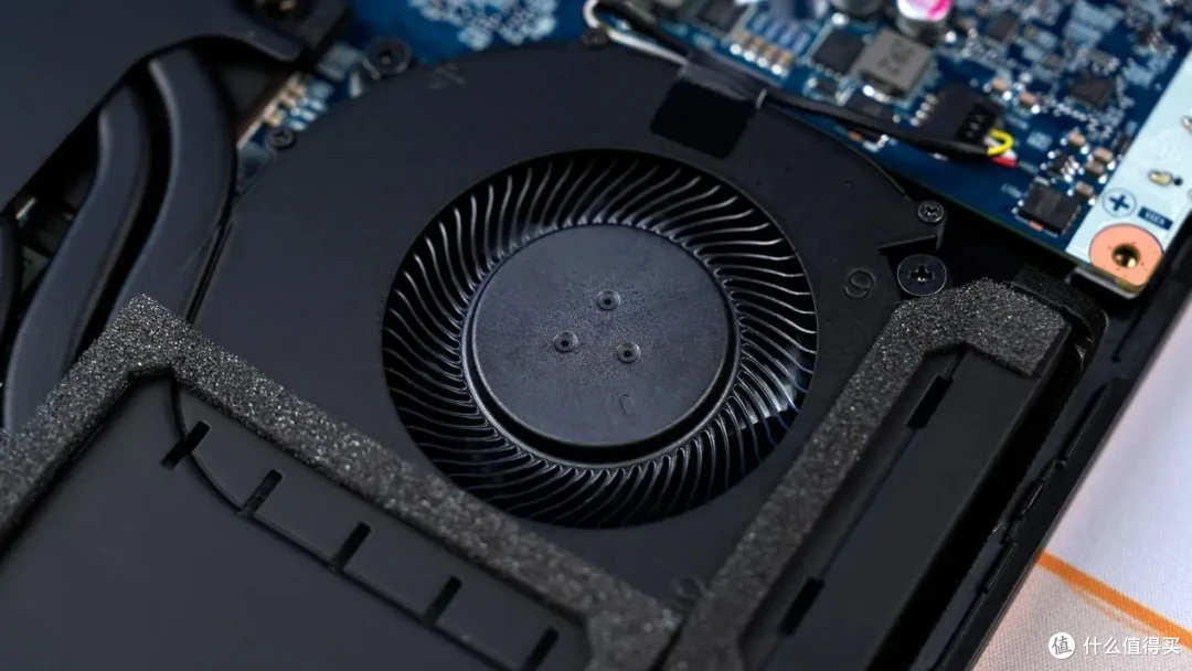 一款喵趣横生的笔记本七彩虹colorfiremeowr15全能游戏