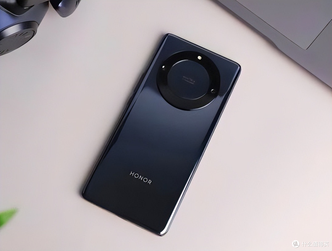 荣耀亲民了一亿像素5800mah15k超清曲屏体验感遥遥领先