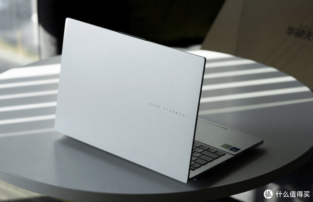 ultra9处理器rtx4060独显高能加持华硕无畏pro15轻薄全能本新选择