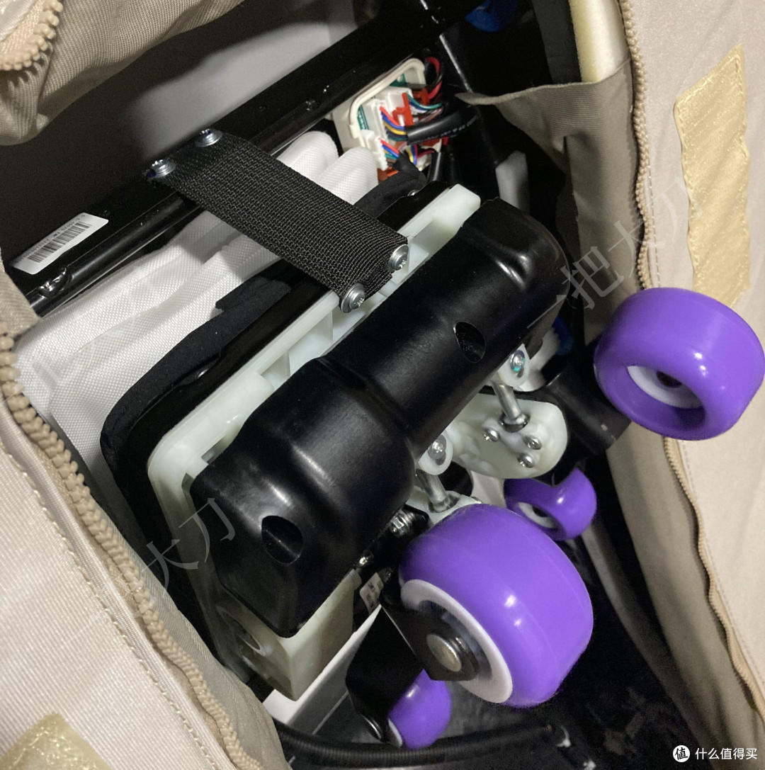 1w5预算买哪款按摩椅更香?西屋S610VS艾力斯特V5哪款更胜一筹?这篇有答案