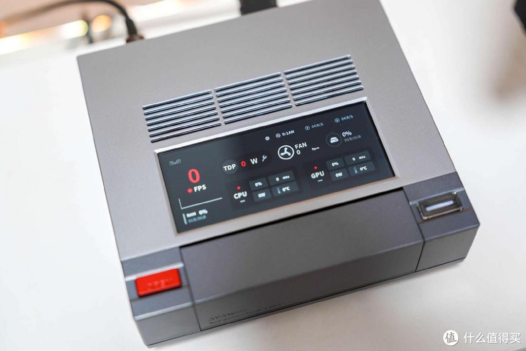 AYANEO Retro Mini PC AM02: NES复古风Mini PC，经典再现！