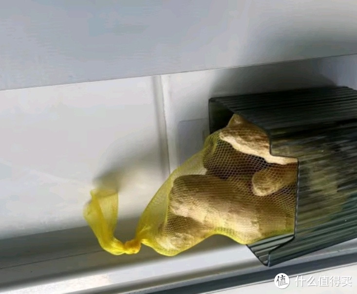 厨房必备！葱姜蒜收纳神器，让冰箱更整洁！