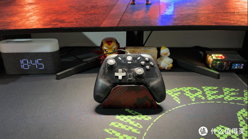 盖世小鸡影舞者有线游戏手柄，炫彩光效和原版XBOX手柄握感加持的游戏利器